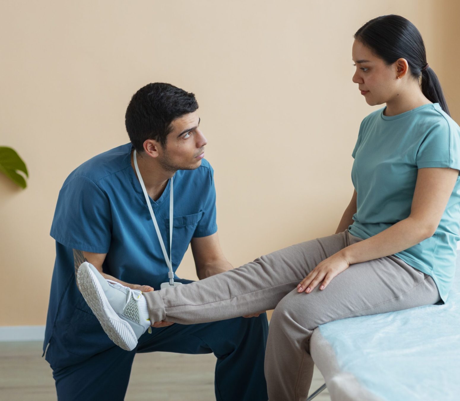 doctor-helping-patient-rehabilitation (2)-min doctor-helping-patient-rehabilitation (2)-min